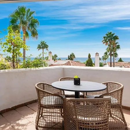 Διαμέρισμα Gorgeous 3 Bedroom With Sea Views, Pool